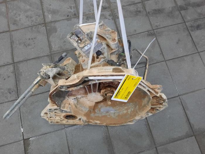 Gebrauchte Getriebe Opel Corsa E 1.4 16V Preis auf Anfrage angeboten von Wessel Parts & Service B.V.