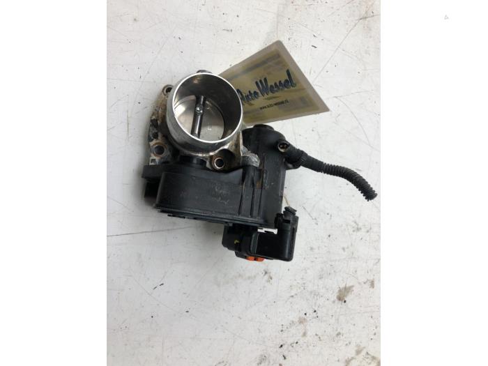 Gebrauchte Drosselklappengehäuse Peugeot 308 (L3/L8/LB/LH/LP) 1.2 12V e-THP PureTech 130 Preis € 30,45 Margenregelung angeboten von Wessel Parts & Service B.V.