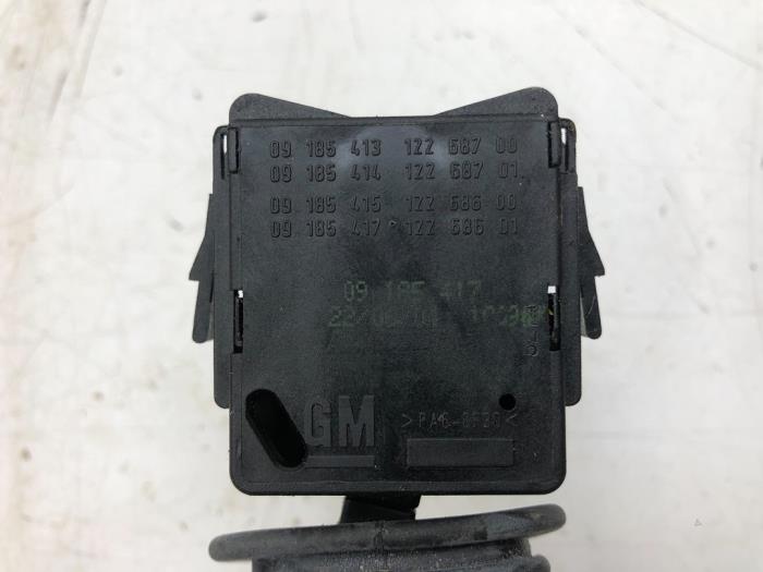 Wiper switch Opel Corsa C 09185417