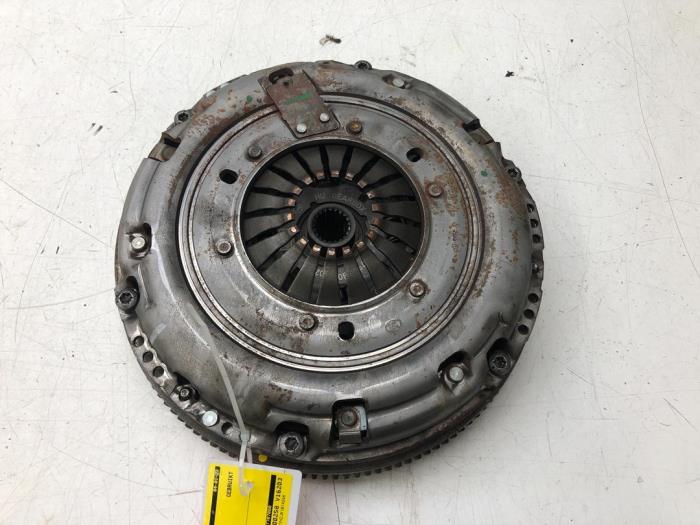 Gebrauchte Doppelte Masse Schwungrad Opel Combo Life/Tour 1.5 CDTI 130 Preis € 261,45 Margenregelung angeboten von Wessel Parts & Service B.V.