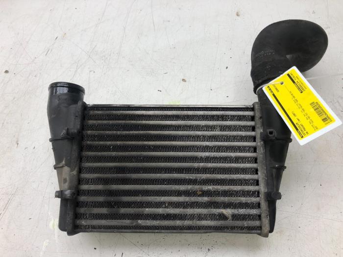 Usados Intercooler Volkswagen Passat (3B2) 1.9 TDi 110 Precio € 51,45 Norma de margen ofrecido por Wessel Parts & Service B.V.
