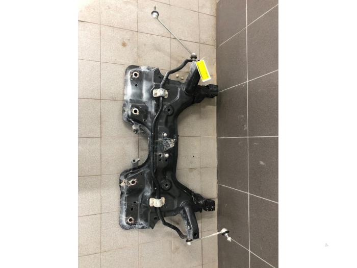Begagnade Underram Opel Corsa E 1.4 16V Pris € 131,25 Marginaltabell erbjuds av Wessel Parts & Service B.V.