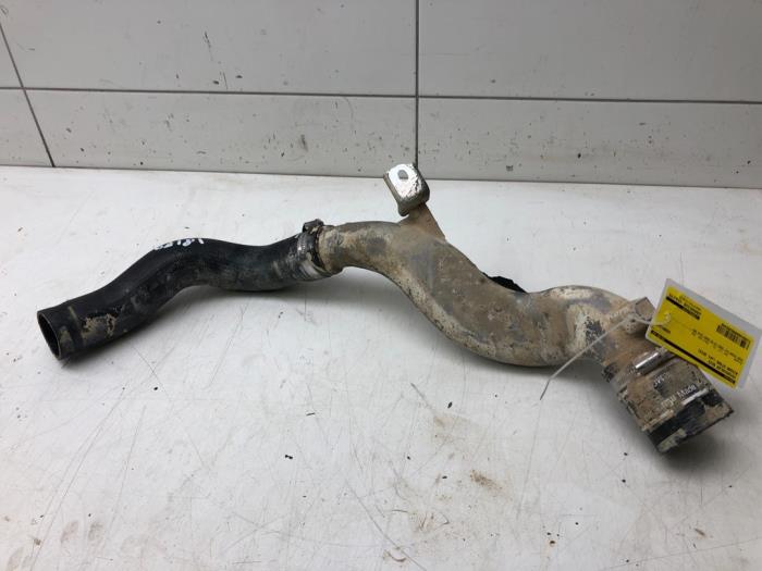 Gebrauchte Intercooler Rohr Nissan NT 400 Cabstar 3.0 DCI 35.13 Preis € 78,75 Margenregelung angeboten von Wessel Parts & Service B.V.