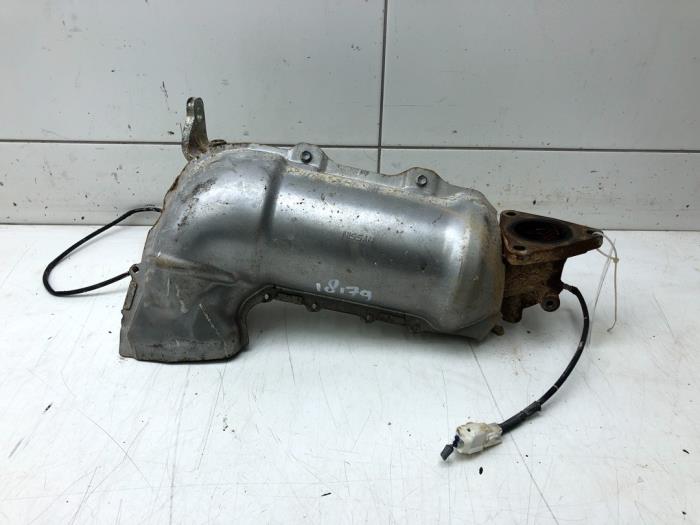 Usagé Catalyseur Nissan NT 400 Cabstar 3.0 DCI 35.13 Prix € 1.153,95 Règlement à la marge proposé par Wessel Parts & Service B.V.