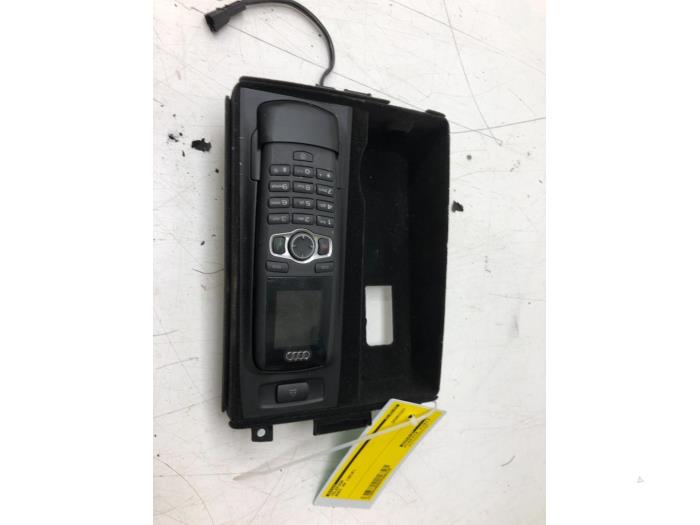 Używane Telefon Audi A8 (D4) 3.0 TDI V6 24V Quattro Cena € 82,95 Procedura marży oferowane przez Wessel Parts & Service B.V.