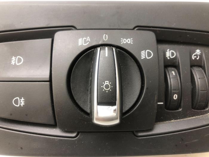Interruptor de luz de un BMW 3 serie Touring (F31) 320d 2.0 16V 2012