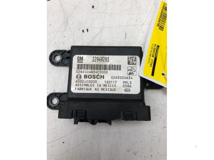 Usados Módulo PDC Chevrolet Trax 1.6 16V 4x2 Precio € 51,45 Norma de margen ofrecido por Wessel Parts & Service B.V.
