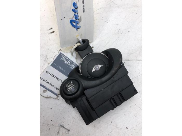 Usagé Kit télécommande Mini Countryman (R60) 1.6 16V Cooper Prix € 51,45 Règlement à la marge proposé par Wessel Parts & Service B.V.