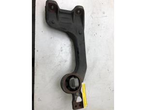 Used Shaft support Mercedes Vito (447.6) 2.0 116 CDI 16V Price € 69,00 Margin scheme offered by Autobedrijf G.H. Wessel B.V.