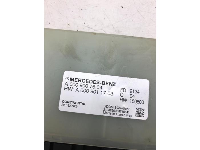 Adblue Steuergerät van een Mercedes-Benz Vito (447.6) 2.0 116 CDI 16V 2021