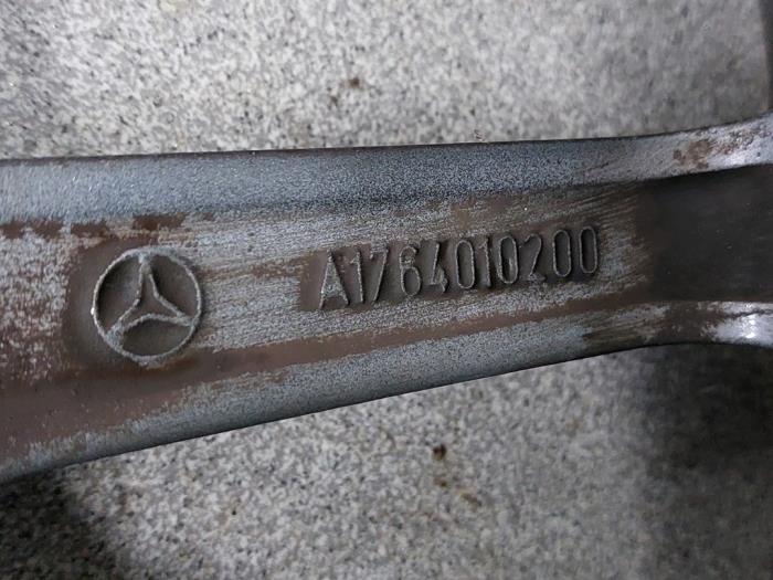 Używane Obrecz Mercedes B (W246/W242) 2.1 B-200 CDI BlueEFFICIENCY,d 16V 4-Matic Cena € 183,75 Procedura marży oferowane przez Wessel Parts & Service B.V.