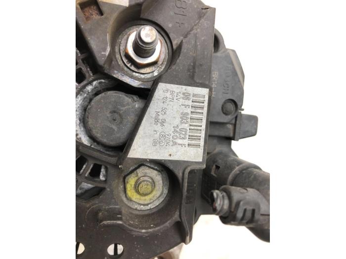 Begagnade Dynamo Volkswagen Caddy III (2KA,2KH,2CA,2CH) 2.0 SDI Pris € 61,95 Marginaltabell erbjuds av Wessel Parts & Service B.V.