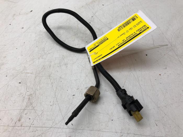 Gebrauchte Auspuff Temperatursensor Mercedes E (W213) E-200d 1.6 Turbo 16V Preis € 51,45 Margenregelung angeboten von Wessel Parts & Service B.V.