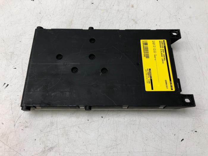 Gebruikte Sterownik Body Control Mercedes A (W176) 1.5 A-180 CDI, A-180d 16V Prijs € 82,95 Margeregeling aangeboden door Wessel Parts & Service B.V.