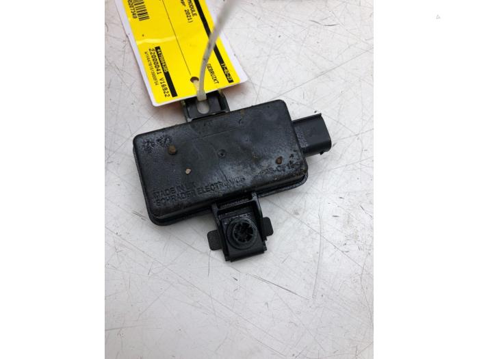 Begagnade Däcktrycksmodul Mercedes EQV 300 Pris € 36,75 Marginaltabell erbjuds av Wessel Parts & Service B.V.