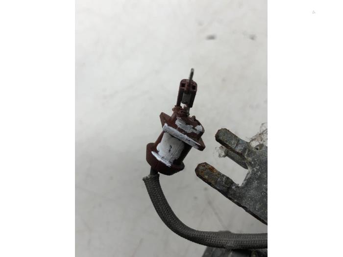 Usagé Compresseur de clim Audi A4 Avant (B8) 2.0 TDI 16V Prix € 156,45 Règlement à la marge proposé par Wessel Parts & Service B.V.