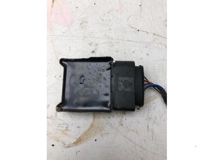 Usagé Module pompe carburant Skoda Octavia Combi (NXAC) 1.0 TSI 12V Prix € 40,95 Règlement à la marge proposé par Wessel Parts & Service B.V.