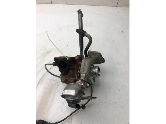 Gebrauchte Turbo Audi A4 Avant (B8) 2.0 TDI 16V Preis auf Anfrage angeboten von Wessel Parts & Service B.V.