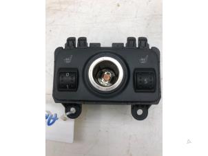 Used Seat heating switch Ford C-Max (DXA) 1.6 Ti-VCT 16V Price € 29,00 Margin scheme offered by Autobedrijf G.H. Wessel B.V.