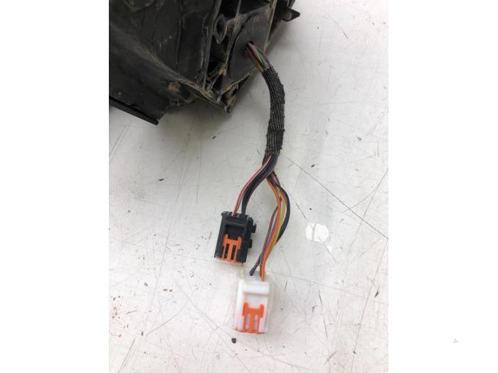 dba7c579-77c2-4919-be37-  