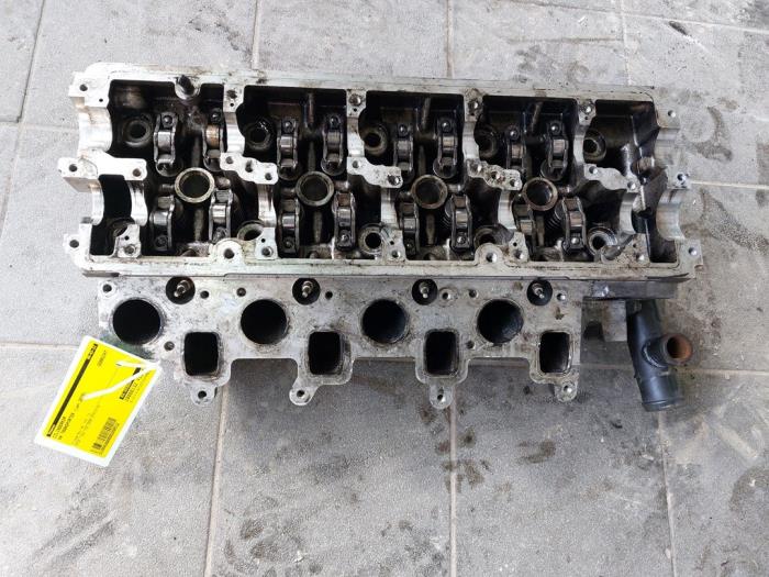 Cylinder head Volkswagen Transporter T5 2.0 BiTDI DRF 4 Motion ...