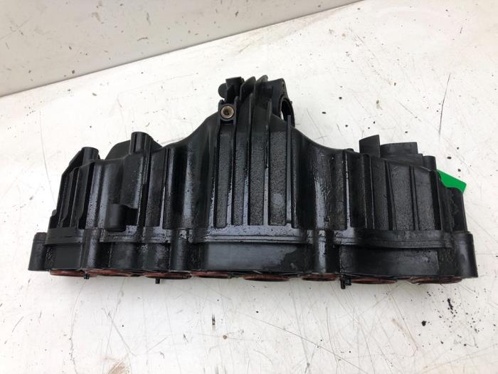 Intake manifold Volkswagen Transporter T5 2.0 BiTDI DRF 4 Motion