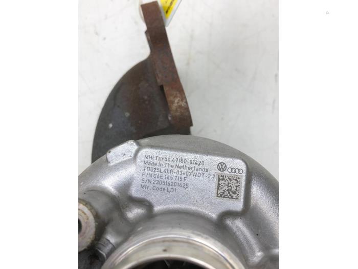 Usagé Turbo Volkswagen Touran (5T1) 1.4 TSI Prix € 261,45 Règlement à la marge proposé par Wessel Parts & Service B.V.