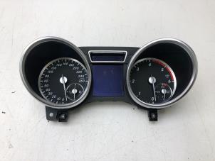 Used Odometer KM Mercedes ML III (166) 3.0 ML-350 BlueTEC V6 24V 4-Matic Price € 225,00 Margin scheme offered by Autobedrijf G.H. Wessel B.V.
