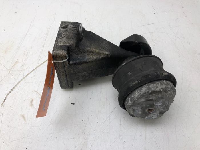 Used Engine mount Mercedes C (W203) 1.8 C-180K 16V Price € 51,45 Margin scheme offered by Wessel Parts & Service B.V.
