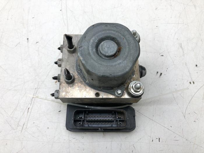 Usagé Bloc ABS Opel Corsa E 1.4 16V Prix € 51,45 Règlement à la marge proposé par Wessel Parts & Service B.V.