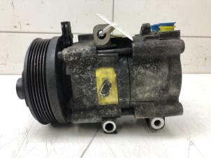 Used Air conditioning pump Jaguar XJ8 (X308) 3.2 V8 32V Executive Price € 79,00 Margin scheme offered by Autobedrijf G.H. Wessel B.V.