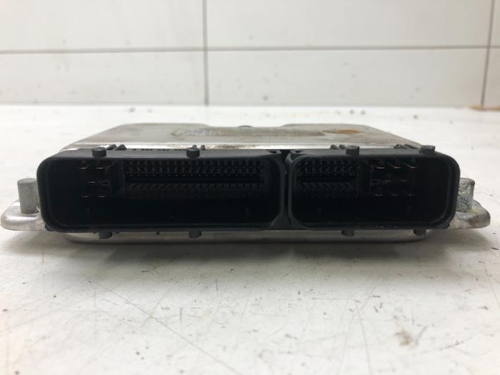 Used Engine management computer Volkswagen Passat Variant (3B5) 1.9 TDI 115 Price € 72,45 Margin scheme offered by Wessel Parts & Service B.V.