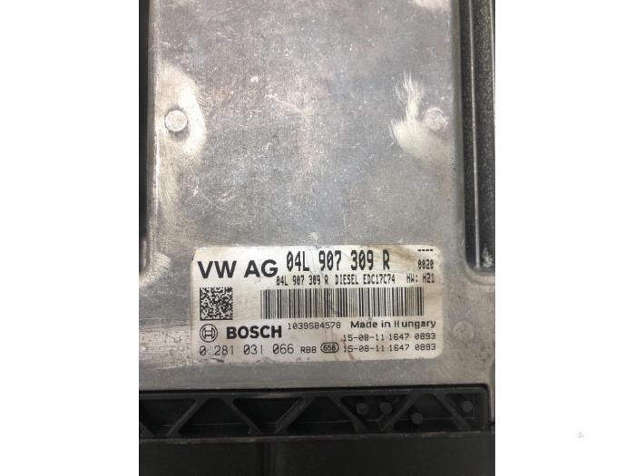 Ordinateur gestion moteur d'un Volkswagen Passat (3G2) 2.0 TDI 16V 150 2015