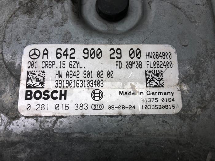 Used Engine management computer Mercedes E (C207) E-350 CDI V6 24V Price € 236,25 Margin scheme offered by Wessel Parts & Service B.V.