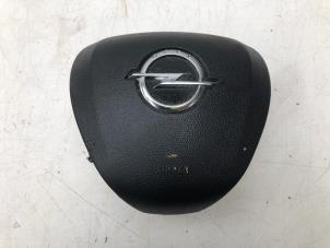 Usagé Airbag gauche (volant) Opel Corsa E 1.4 16V Prix € 225,00 Règlement à la marge proposé par Autobedrijf G.H. Wessel B.V.