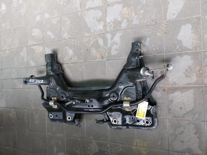 Usados Subchasis Opel Corsa E 1.4 16V Precio € 131,25 Norma de margen ofrecido por Wessel Parts & Service B.V.