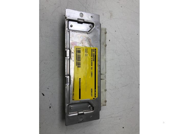 Usagé Ordinateur ESP Mercedes E-Klasse Prix € 51,45 Règlement à la marge proposé par Wessel Parts & Service B.V.