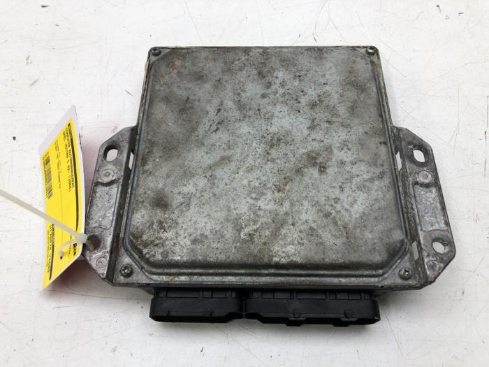 Used Engine management computer Opel Vectra II 3.0 V6 CDTI 24V Price € 72,45 Margin scheme offered by Wessel Parts & Service B.V.