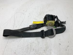 Used Seatbelt tensioner, left Kia Ceed (CDB5/CDBB) 1.0i T-GDi 12V Price on request offered by Autobedrijf G.H. Wessel B.V.