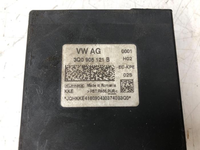 Usagé Module pompe carburant Volkswagen Passat (3G2) 1.6 TDI 16V Prix € 40,95 Règlement à la marge proposé par Wessel Parts & Service B.V.