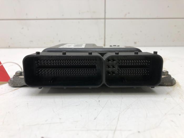 Engine management computer from a Opel Astra J Sports Tourer (PD8/PE8/PF8) 1.7 CDTi 16V 2012