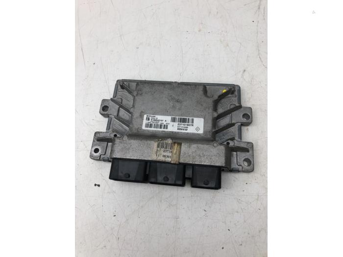 Used Engine management computer Renault Kangoo/Grand Kangoo (KW) 1.6 16V GPL Price € 82,95 Margin scheme offered by Wessel Parts & Service B.V.