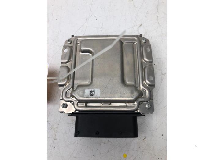 Usagé Ordinateur Adblue Mercedes GLE Coupe (C292) 350d 3.0 V6 24V BlueTEC 4-Matic Prix € 51,45 Règlement à la marge proposé par Wessel Parts & Service B.V.