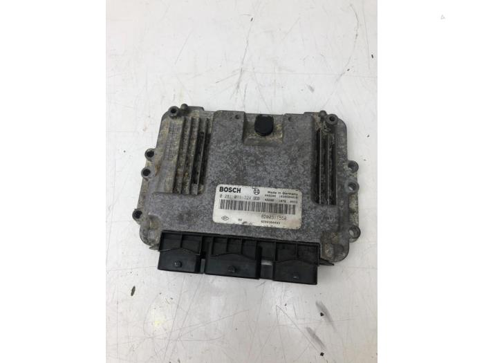 Used Engine management computer Renault Espace (JK) 2.2 dCi 16V Price € 103,95 Margin scheme offered by Wessel Parts & Service B.V.