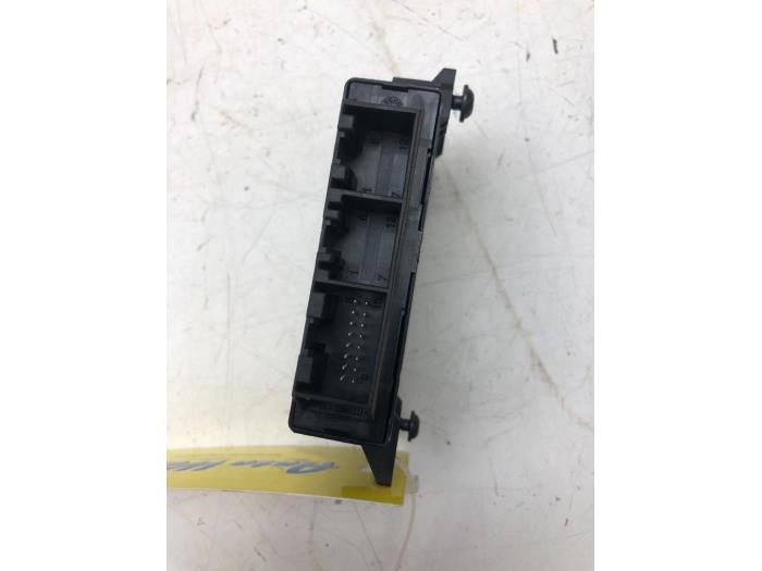 Begagnade PDC-modul Renault Scénic II (JM) 2.0 16V Pris € 40,95 Marginaltabell erbjuds av Wessel Parts & Service B.V.