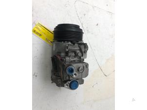 Used Air conditioning pump Mercedes ML III (166) 3.0 ML-350 BlueTEC V6 24V 4-Matic Price € 225,00 Margin scheme offered by Autobedrijf G.H. Wessel B.V.