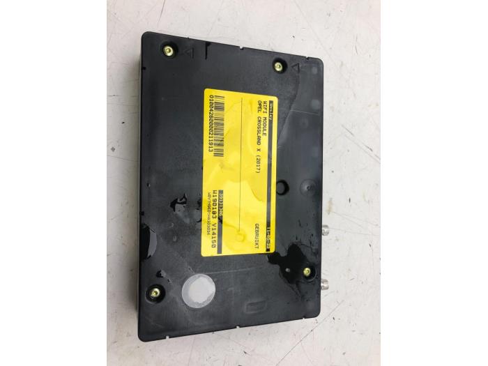 Używane Modul WiFi Opel Crossland (X) 1.2 Turbo 12V Euro 6 Cena € 93,45 Procedura marży oferowane przez Wessel Parts & Service B.V.