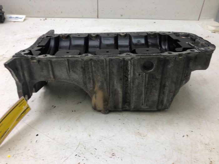 Usagé Couvercle carter Opel Mokka/Mokka X 1.6 16V EcoFlex 4x2 Prix € 61,95 Règlement à la marge proposé par Wessel Parts & Service B.V.