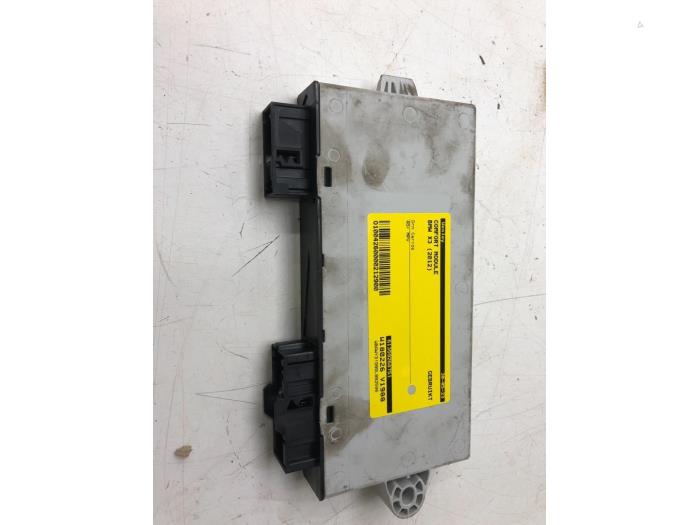 Używane Modul Comfort BMW X3 (F25) xDrive20d 16V Cena € 72,45 Procedura marży oferowane przez Wessel Parts & Service B.V.