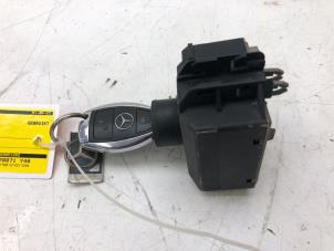 Used Remote control kit Mercedes A (W176) 1.5 A-180 CDI, A-180d 16V Price on request offered by Autobedrijf G.H. Wessel B.V.